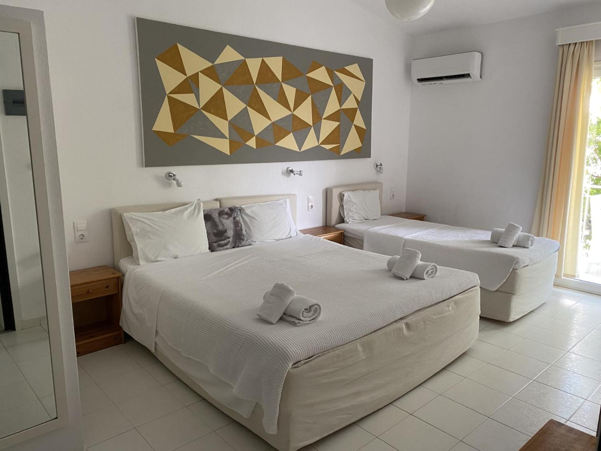 Manolis' House Aparthotel Скиатос Екстериор снимка