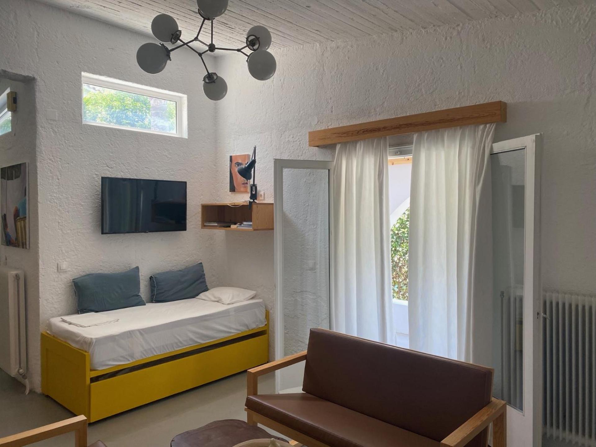 Manolis' House Aparthotel Скиатос Екстериор снимка
